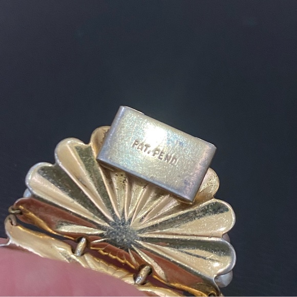 Vintage NAPIER Gold-tone Faux Pearl Flower Link Bracelet 40.2g - Picture 12 of 13